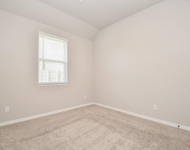 18331 Pedernales Springs Drive - Photo Thumbnail 21