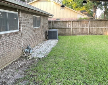 13114 Gina Street - Photo Thumbnail 18