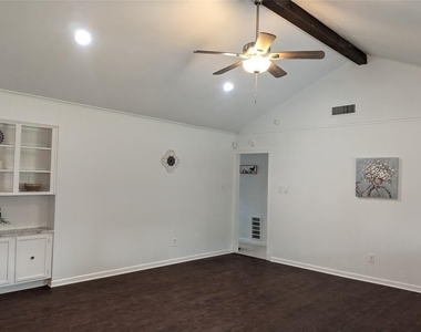 13114 Gina Street - Photo Thumbnail 3