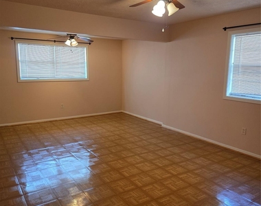 4218 Ember Lane - Photo Thumbnail 5