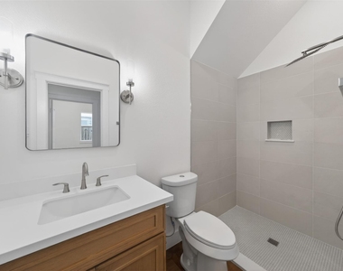 2714 Drew Street - Photo Thumbnail 25