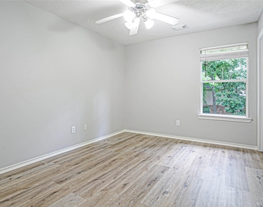 43 W Spindle Tree Circle - Photo Thumbnail 23