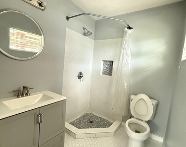 7144 Kernel Street - Photo Thumbnail 5