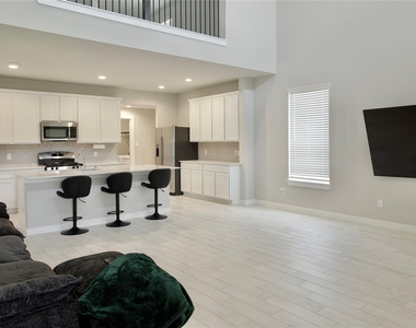 3207 Tilley Drive - Photo Thumbnail 12
