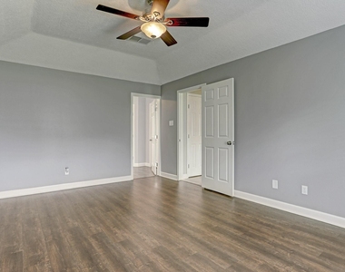 1211 Diablo Drive - Photo Thumbnail 9