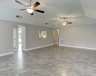 1211 Diablo Drive - Photo Thumbnail 6