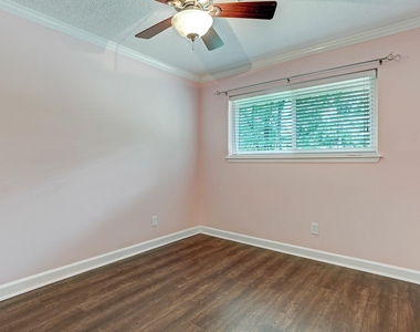 1211 Diablo Drive - Photo Thumbnail 12