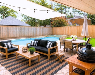 13047 Taylorcrest Road - Photo Thumbnail 21