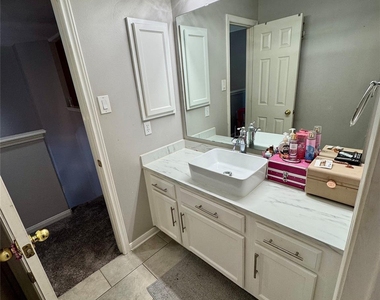 3819 Teal Maple Court - Photo Thumbnail 34