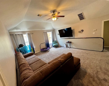 3819 Teal Maple Court - Photo Thumbnail 43