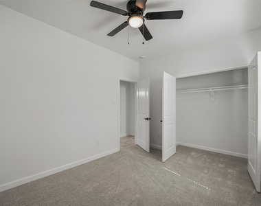 1078 Saint Clair Street - Photo Thumbnail 24