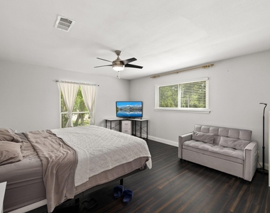 2114 Briargreen Drive - Photo Thumbnail 25