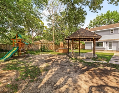 2114 Briargreen Drive - Photo Thumbnail 35