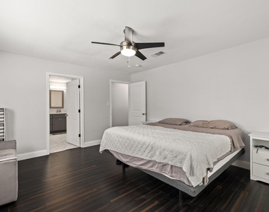 2114 Briargreen Drive - Photo Thumbnail 26