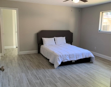 15303 Paseo Del Rey Drive - Photo Thumbnail 8