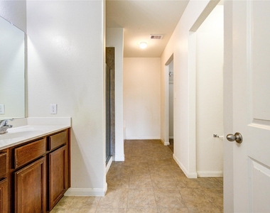 22534 Cloverland Field Drive - Photo Thumbnail 17