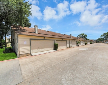 742 Country Place Drive - Photo Thumbnail 30