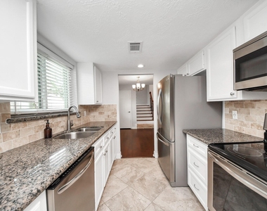 742 Country Place Drive - Photo Thumbnail 12