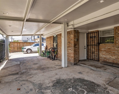 809 Brooks Street - Photo Thumbnail 2