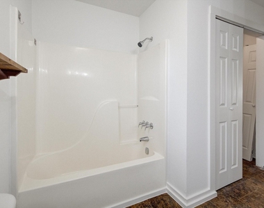 158 E 7th Street - Photo Thumbnail 19