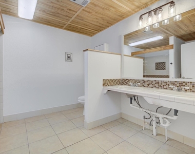 158 E 7th Street - Photo Thumbnail 26
