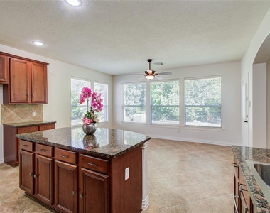 7814 Heron Lakes Drive - Photo Thumbnail 19