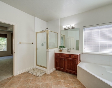 7814 Heron Lakes Drive - Photo Thumbnail 34