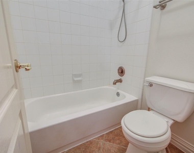 7814 Heron Lakes Drive - Photo Thumbnail 38