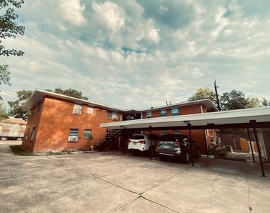 9006 Ilona Ln - Photo Thumbnail 2