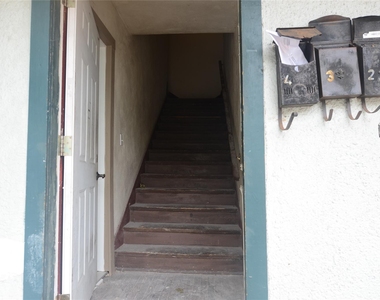 103 Cosmos Street - Photo Thumbnail 1