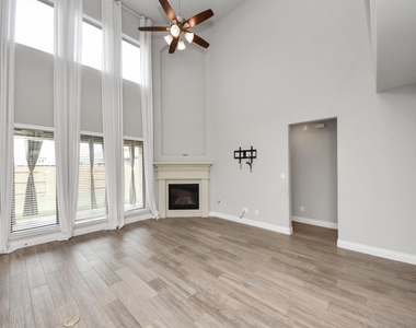 6314 Cord Grass Court - Photo Thumbnail 3