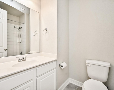 18225 Crystal Knoll Drive - Photo Thumbnail 24