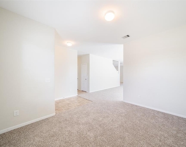 15810 Mountain Willow Way - Photo Thumbnail 10