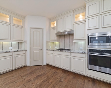 23203 Mirtillo Court - Photo Thumbnail 20