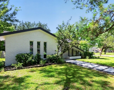 5675 Sylmar Road - Photo Thumbnail 2