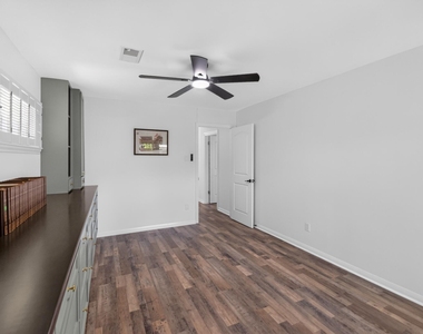 5675 Sylmar Road - Photo Thumbnail 28