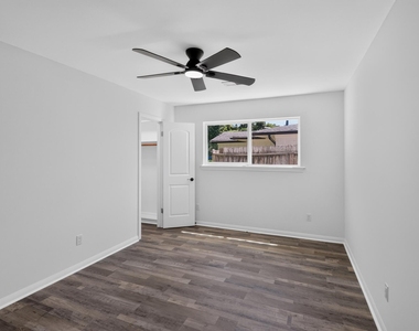 5675 Sylmar Road - Photo Thumbnail 20