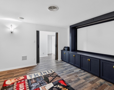 5675 Sylmar Road - Photo Thumbnail 9