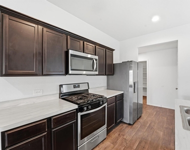 2419 Roaming Elk Court - Photo Thumbnail 4