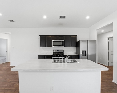 2419 Roaming Elk Court - Photo Thumbnail 3