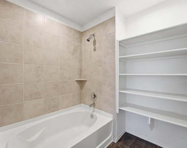 2419 Roaming Elk Court - Photo Thumbnail 12