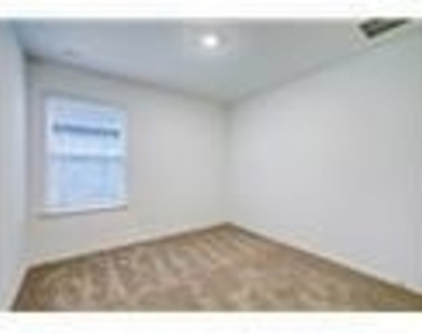 5446 Creekstone Rise Lane - Photo Thumbnail 4