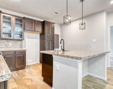7919 Cypress Country Drive - Photo Thumbnail 11