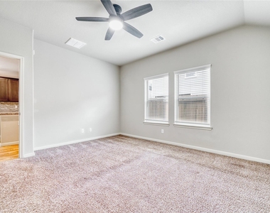 7919 Cypress Country Drive - Photo Thumbnail 13