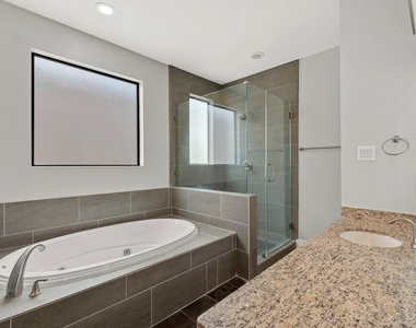 1410 Knox Street - Photo Thumbnail 28