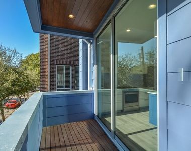 1907 Oakdale Street - Photo Thumbnail 17