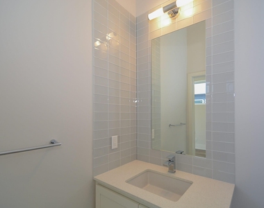 1907 Oakdale Street - Photo Thumbnail 18