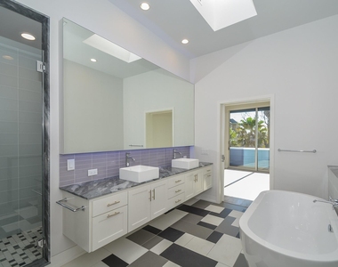 1907 Oakdale Street - Photo Thumbnail 25
