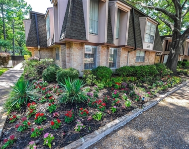 12633 Memorial Drive - Photo Thumbnail 17