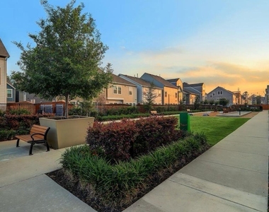 10974 Hewitt Cliff Lane - Photo Thumbnail 22